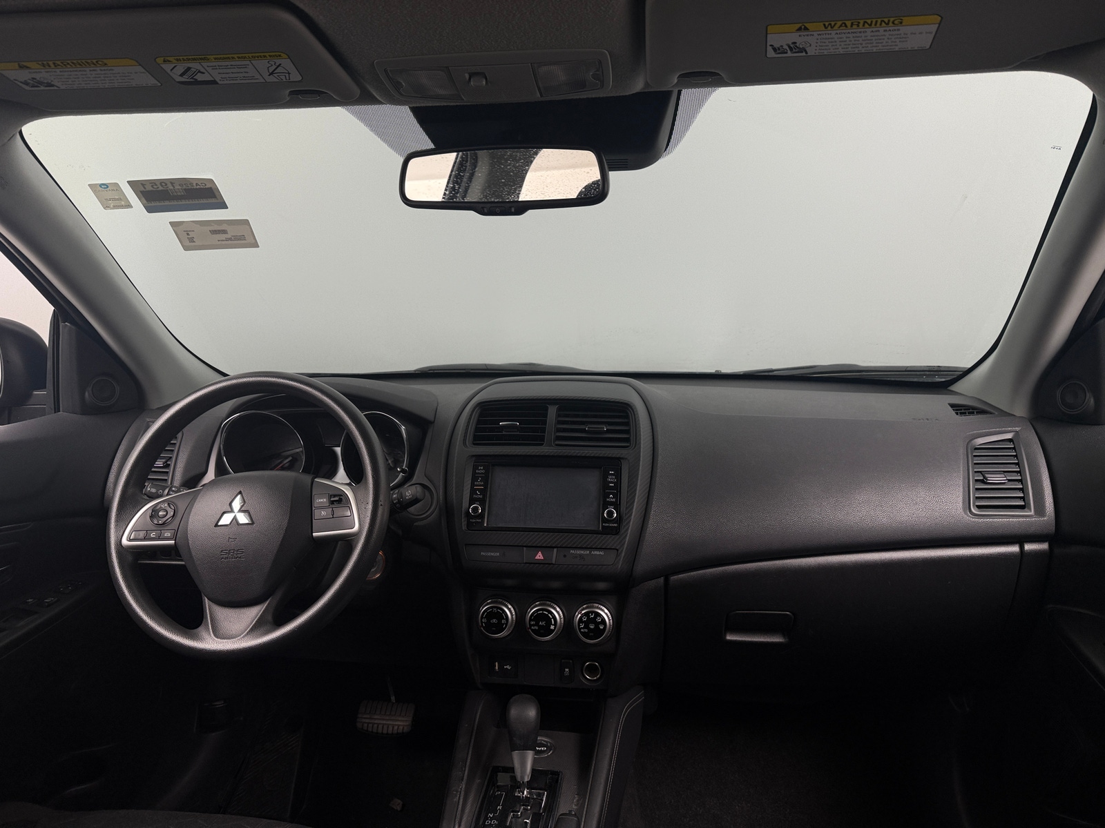 Thumbnail: 2023 Mitsubishi Outlander Sport - 3