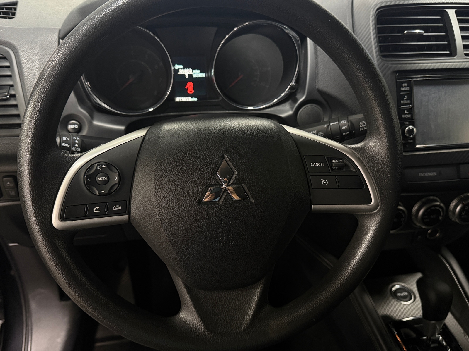 Thumbnail: 2023 Mitsubishi Outlander Sport - 5