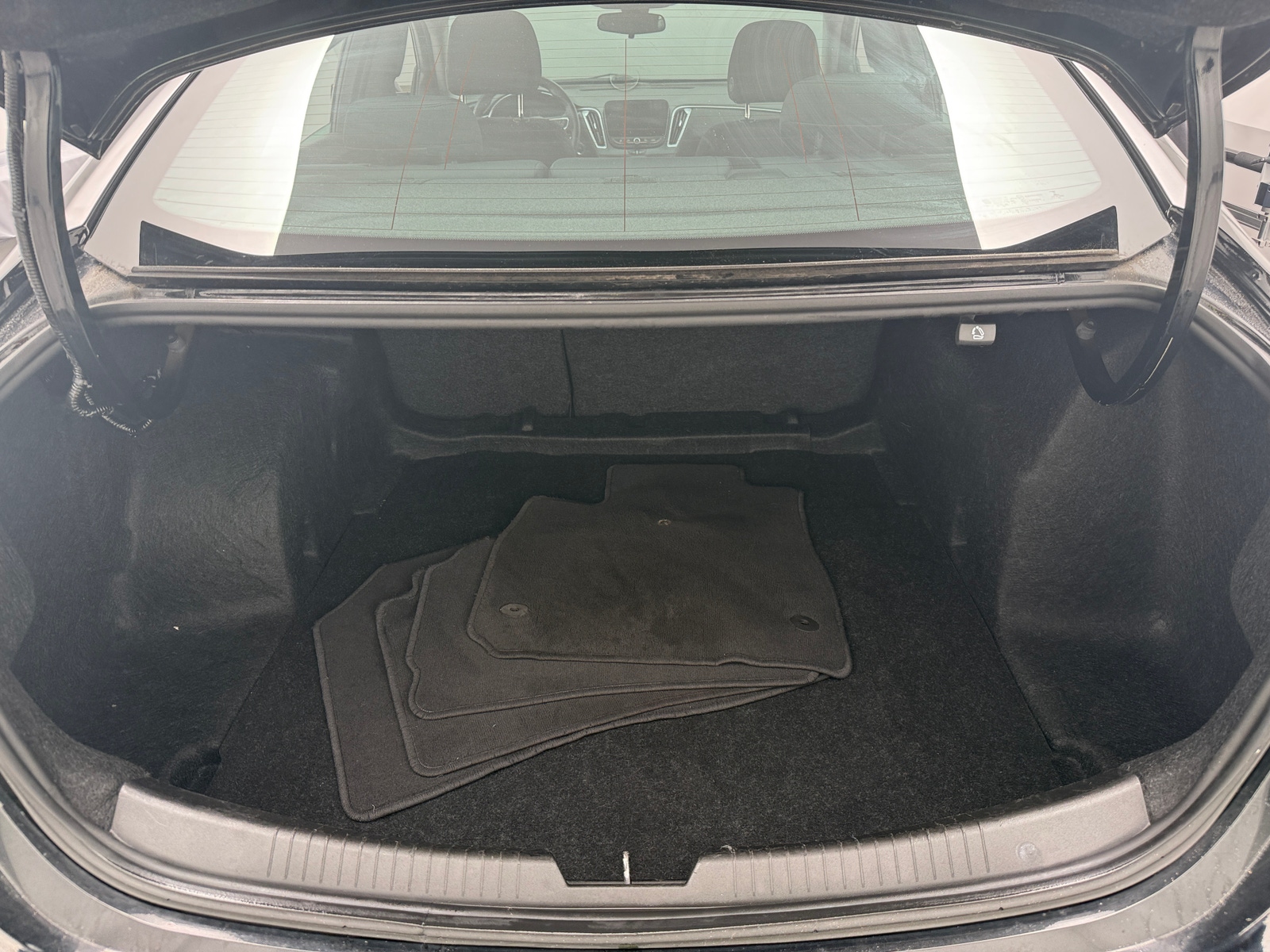 Thumbnail: 2022 Chevrolet Malibu - 7