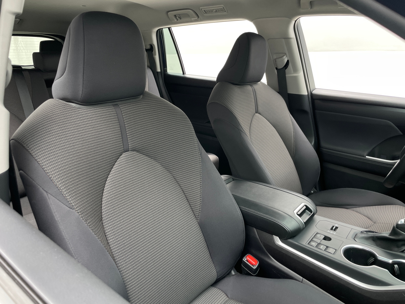 Thumbnail: 2025 Toyota Highlander - 2