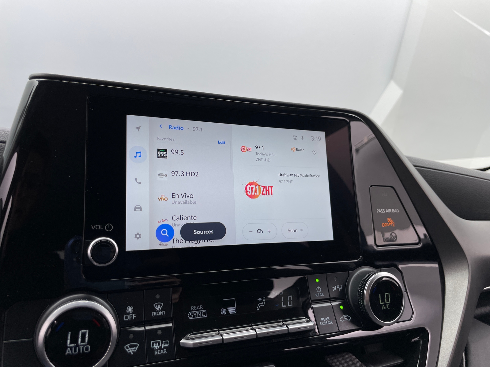 Thumbnail: 2025 Toyota Highlander - 4