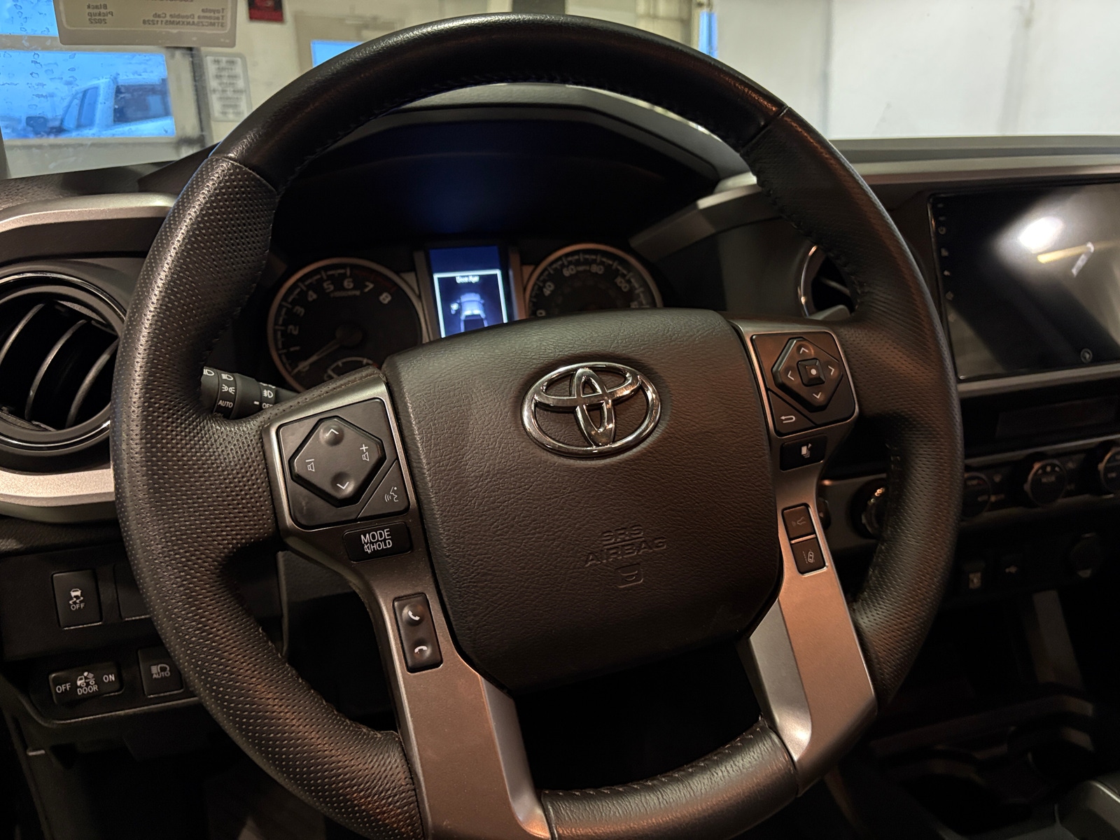 Thumbnail: 2022 Toyota Tacoma - 5