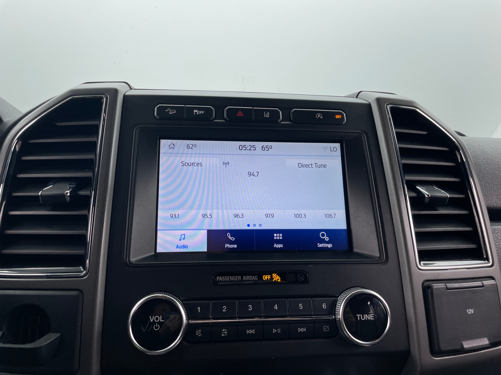 Thumbnail: 2020 Ford Expedition - 4