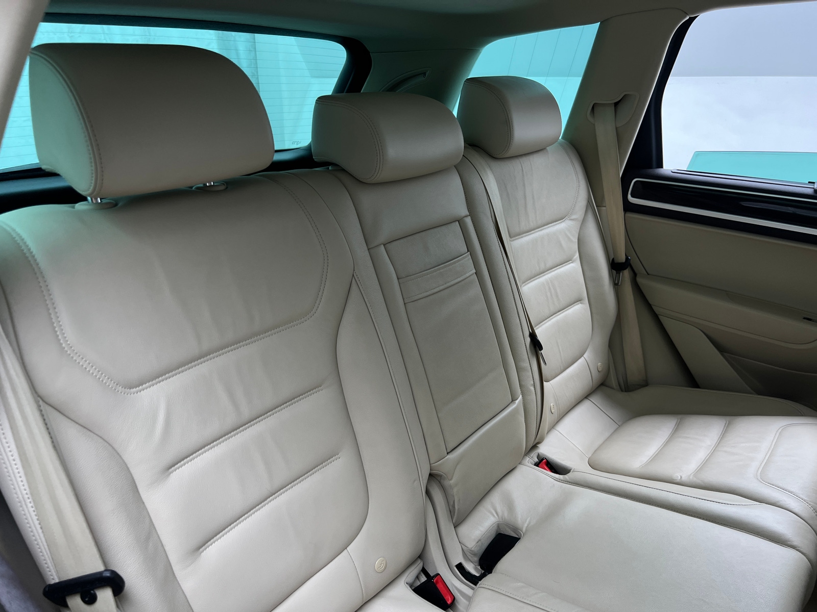 Thumbnail: 2015 Volkswagen Touareg - 6