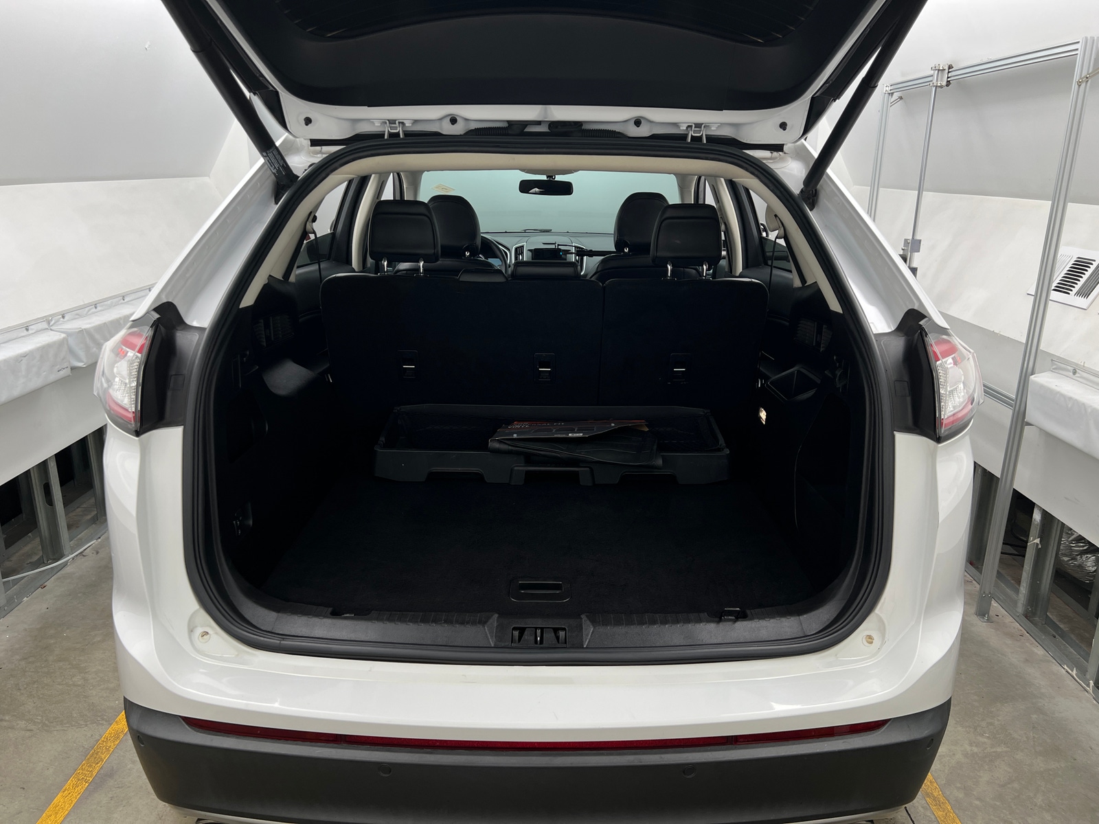 Thumbnail: 2018 Ford Edge - 6