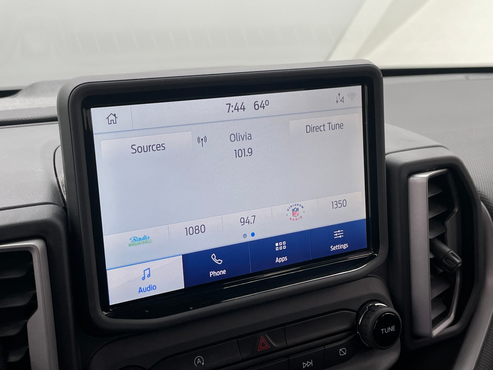 Thumbnail: 2021 Ford Bronco Sport - 4