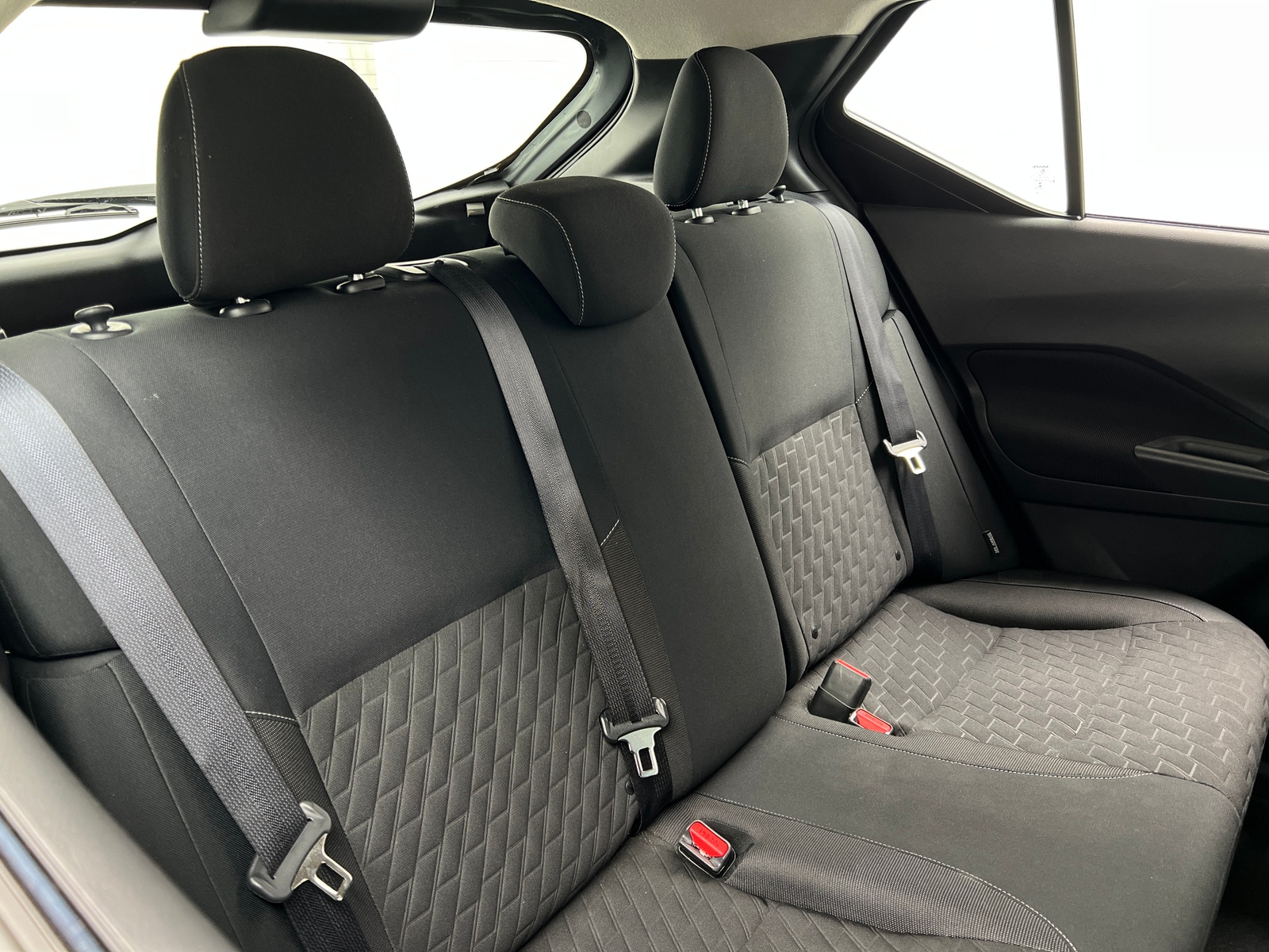 Thumbnail: 2021 Nissan Kicks - 6