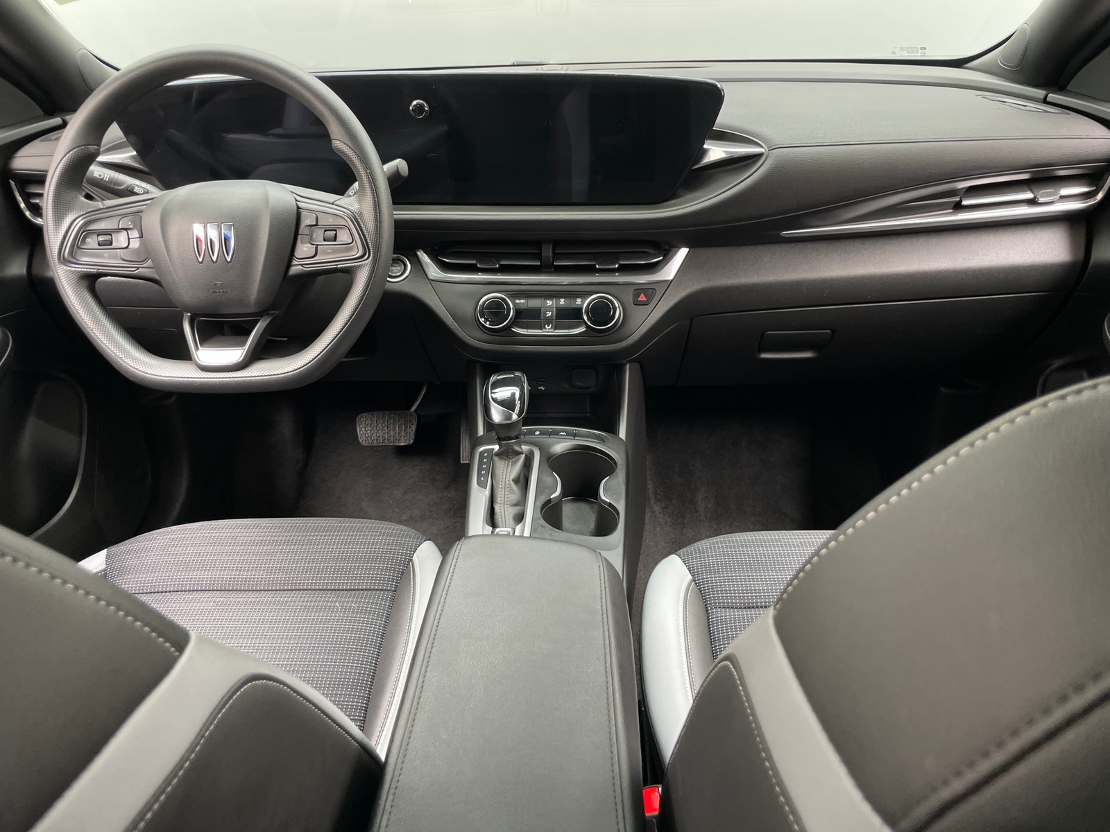 Thumbnail: 2024 Buick Envista - 3