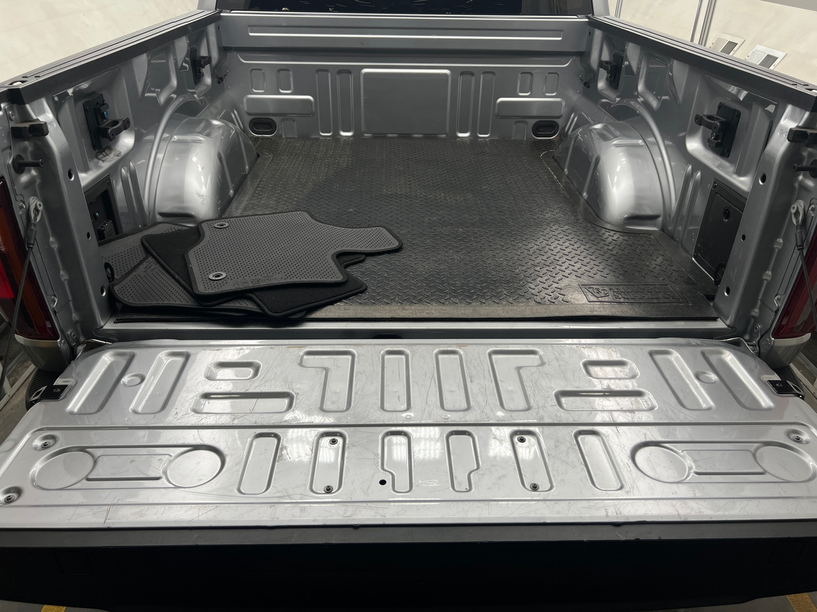 Thumbnail: 2024 Ford Econoline - 7
