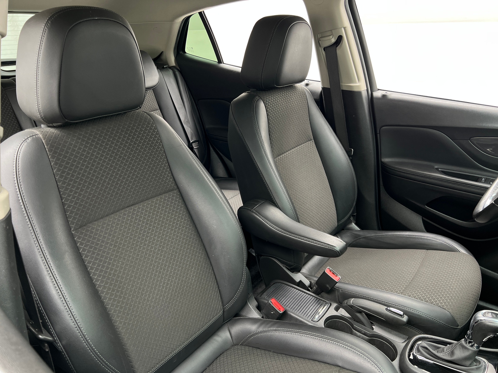 Thumbnail: 2019 Buick Encore - 2