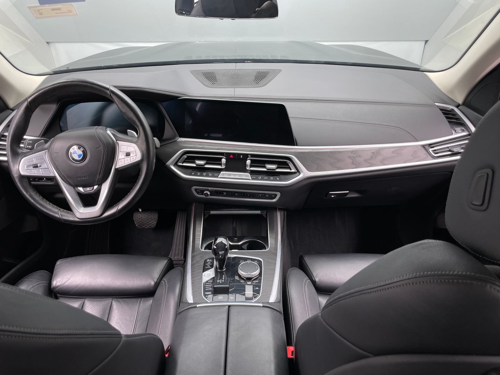 Thumbnail: 2021 BMW X7 - 2