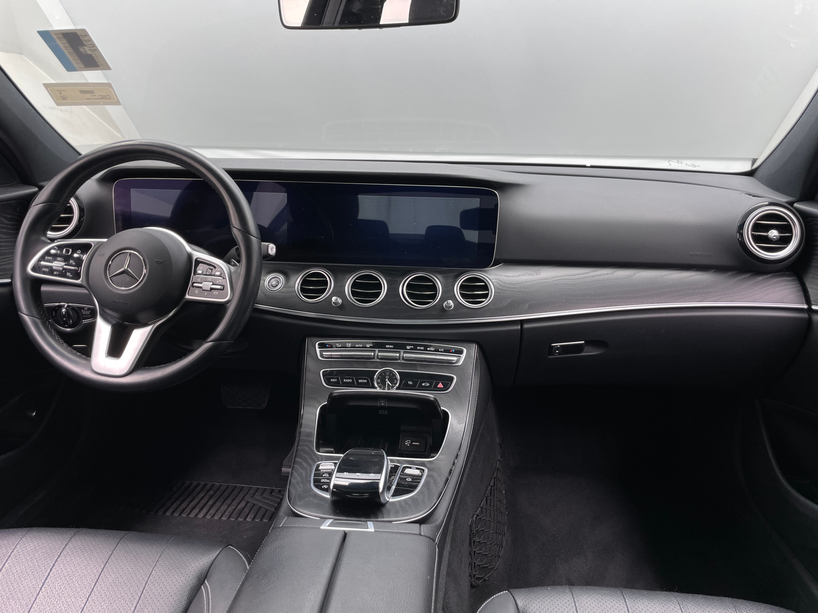 Thumbnail: 2020 Mercedes-Benz E-Class - 2