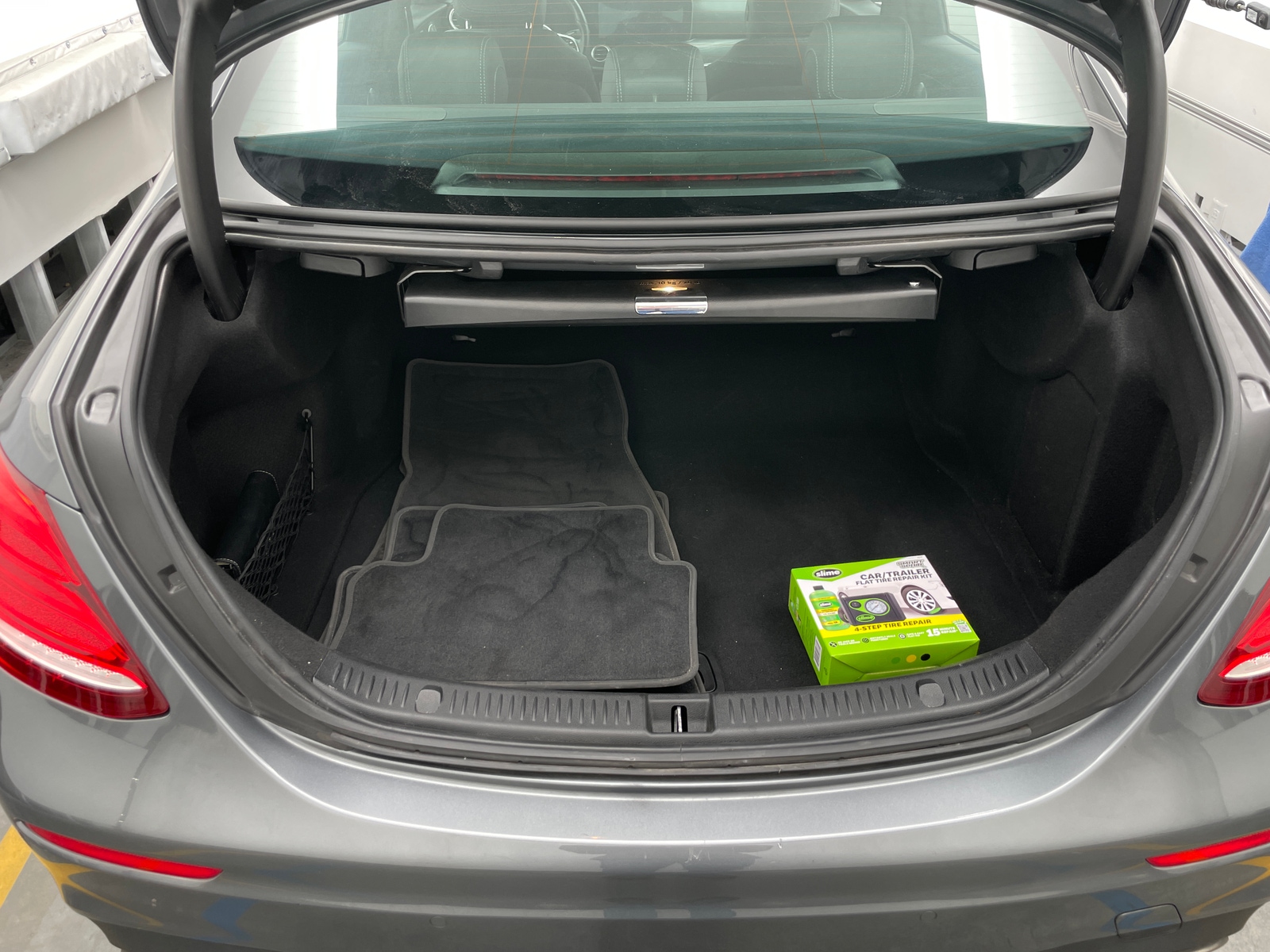 Thumbnail: 2020 Mercedes-Benz E-Class - 6