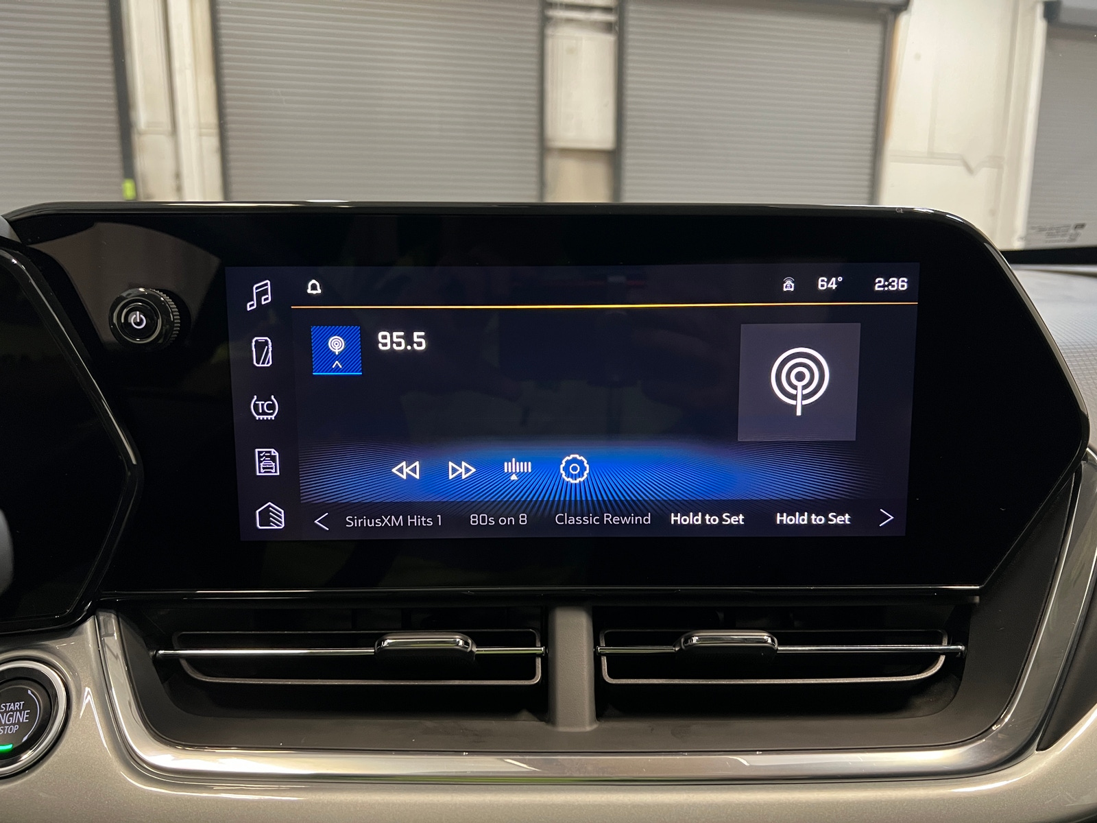 Thumbnail: 2025 Chevrolet Trax - 4