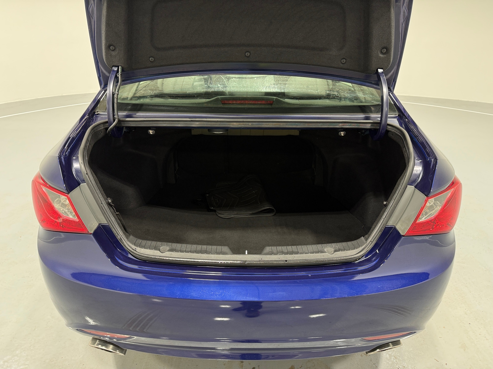 Thumbnail: 2012 Hyundai Sonata - 6