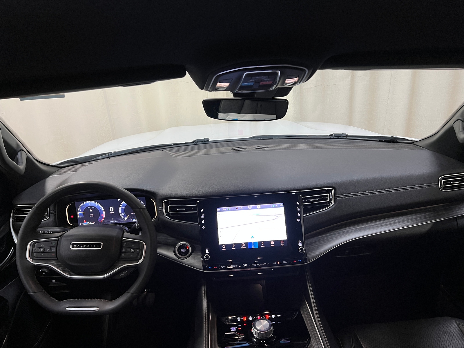 Thumbnail: 2024 Jeep Wagoneer - 2