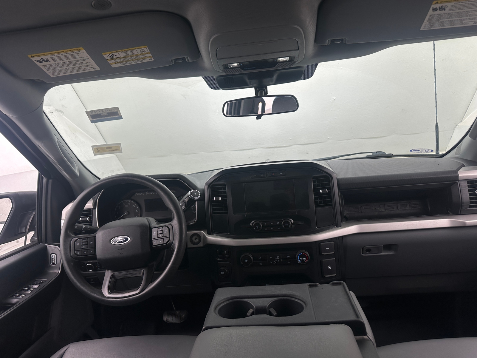 Thumbnail: 2022 Ford Econoline - 3