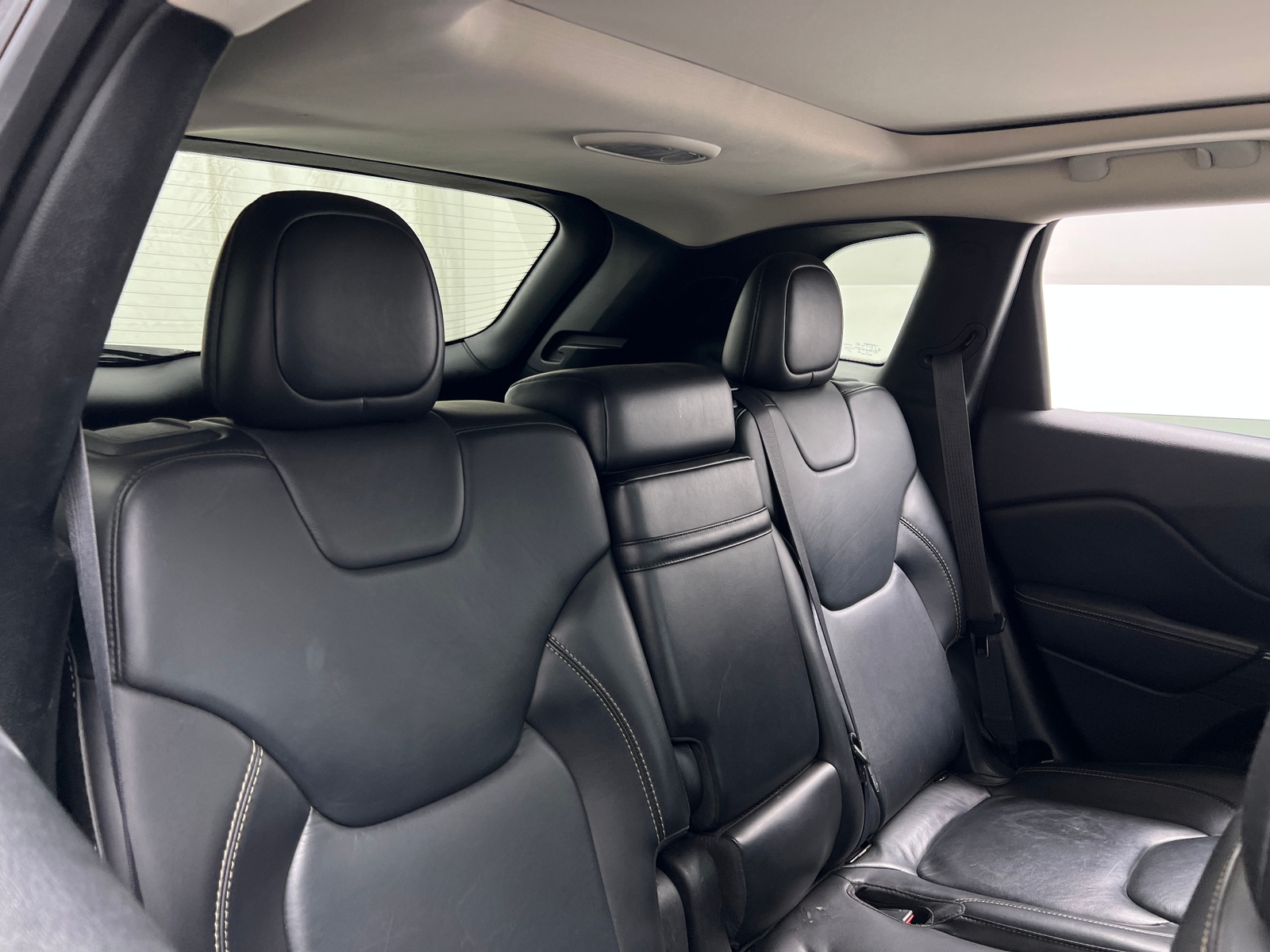 Thumbnail: 2016 Jeep Cherokee - 5