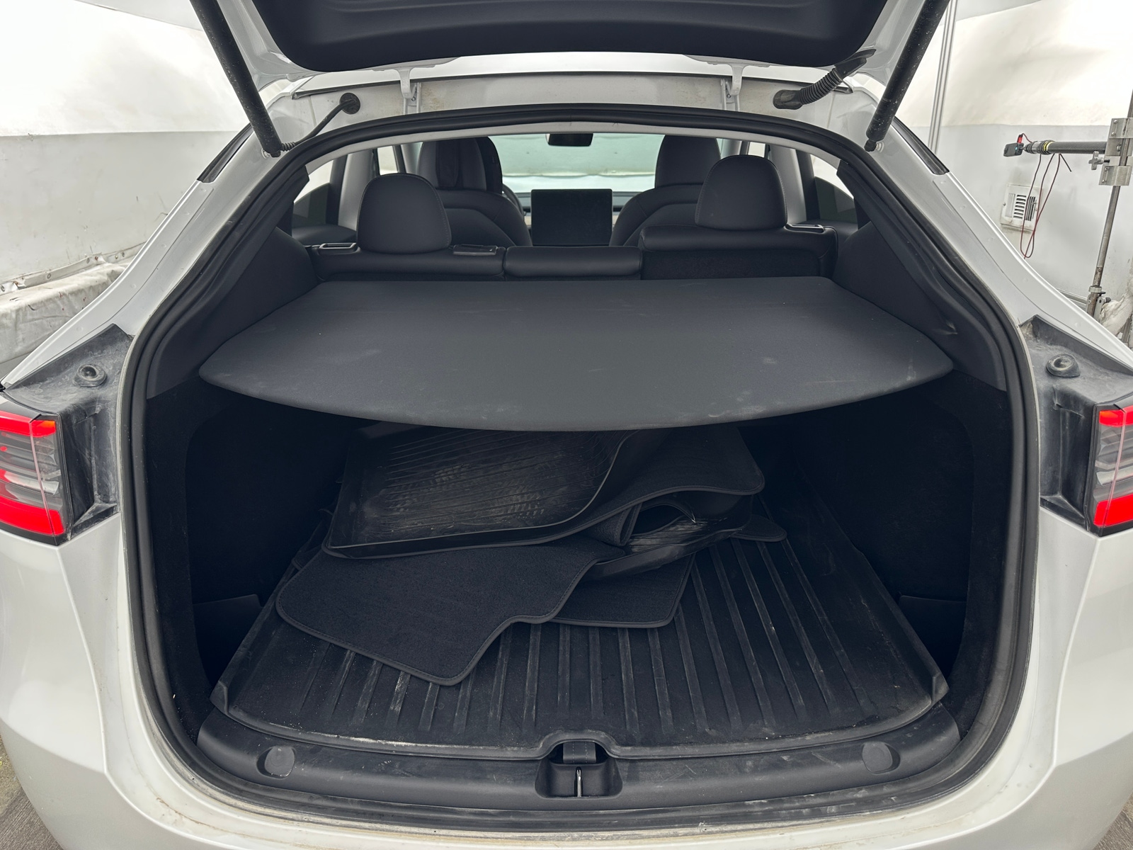 Thumbnail: 2025 Tesla Model Y - 6