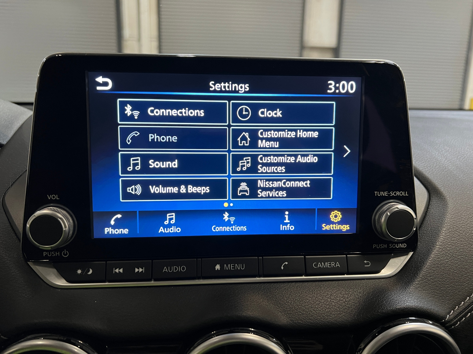 Thumbnail: 2025 Nissan Sentra - 4