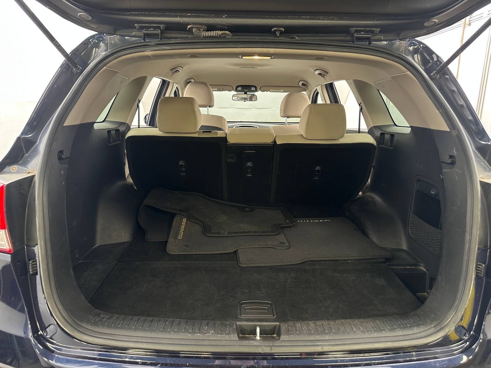 Thumbnail: 2018 Kia Sorento - 7