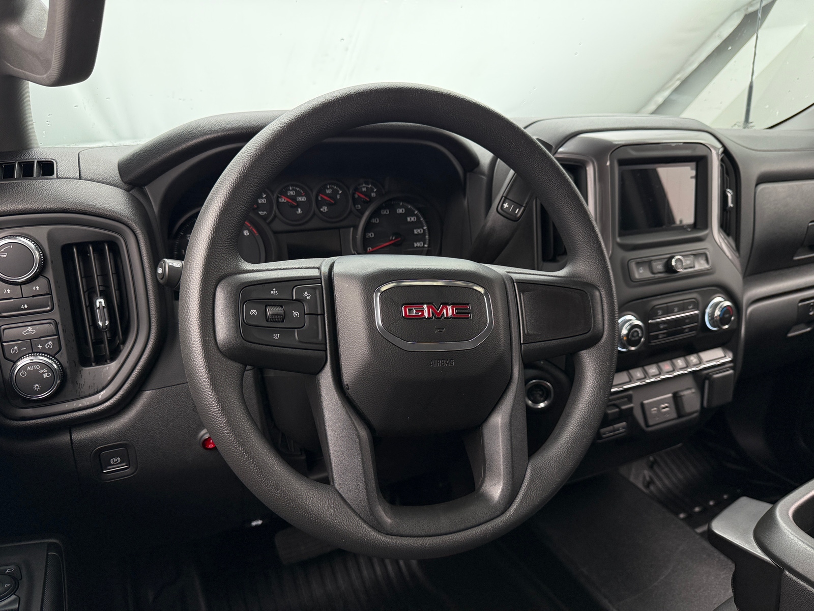 Thumbnail: 2024 GMC Sierra 2500 - 5