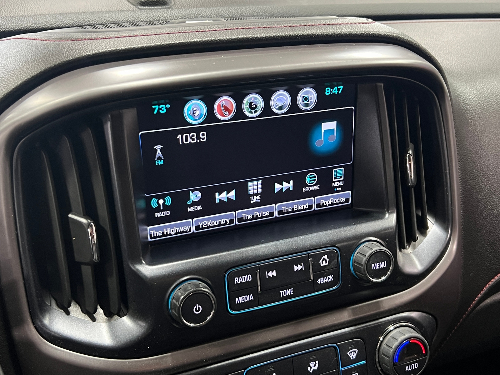 Thumbnail: 2018 GMC Canyon - 3