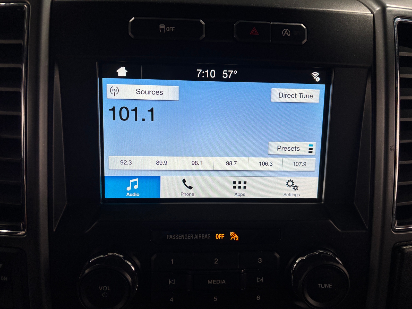 Thumbnail: 2018 Ford Econoline - 4