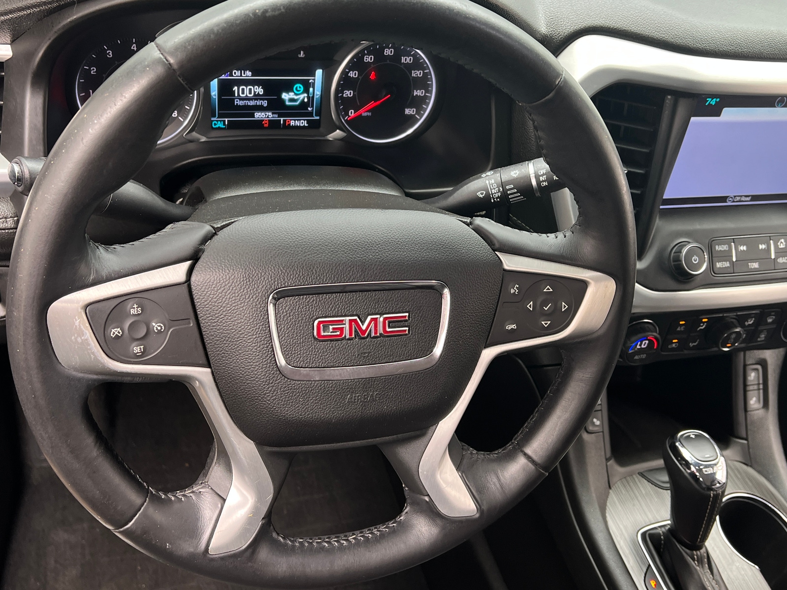 Thumbnail: 2017 GMC Acadia - 4