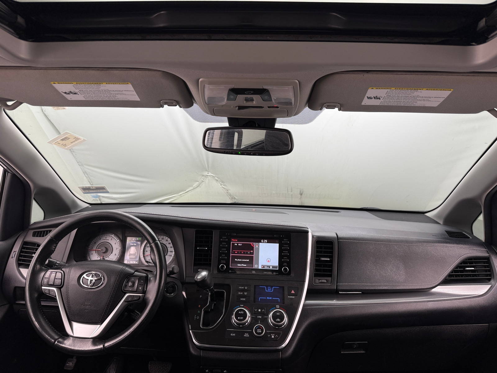 Thumbnail: 2019 Toyota Sienna - 2