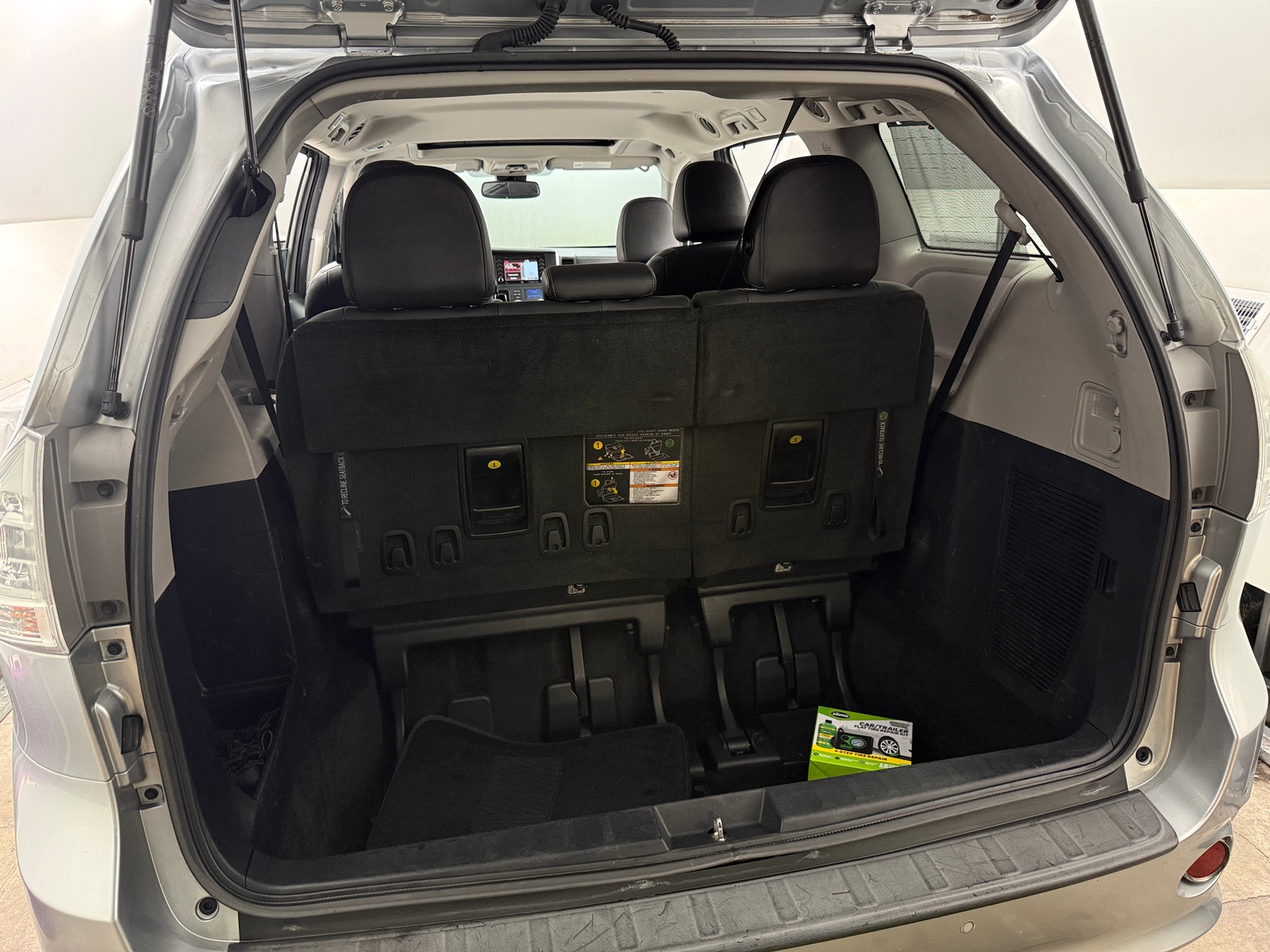 Thumbnail: 2019 Toyota Sienna - 6