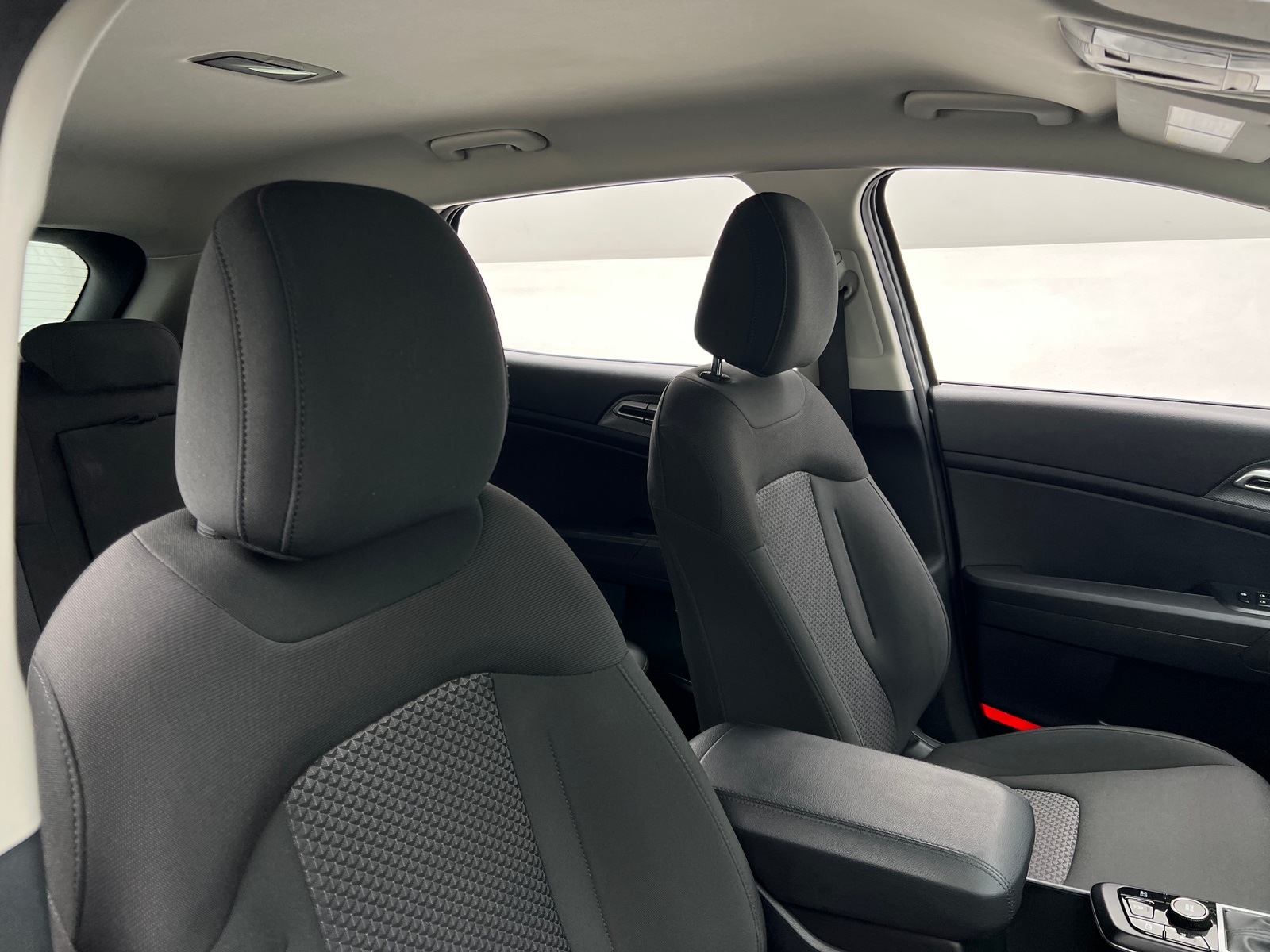 Thumbnail: 2025 Kia Sportage - 2