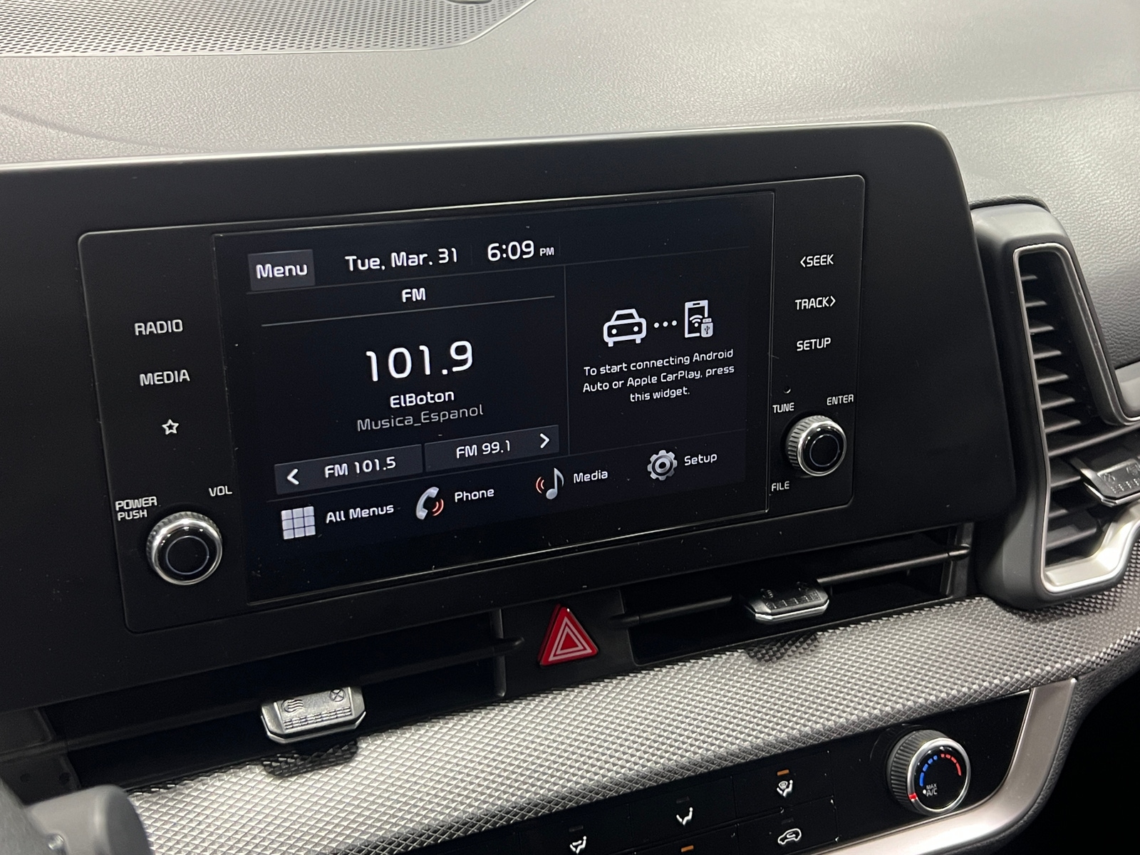 Thumbnail: 2025 Kia Sportage - 4