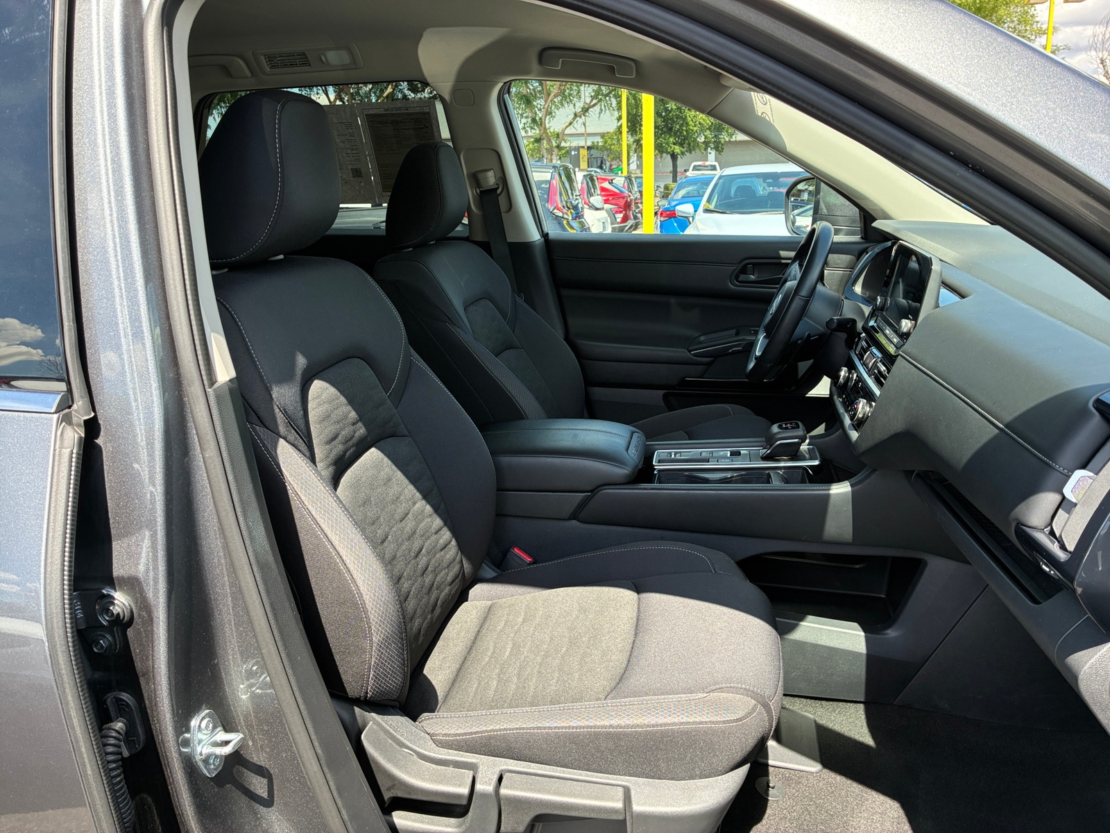 Thumbnail: 2025 Nissan Pathfinder - 2