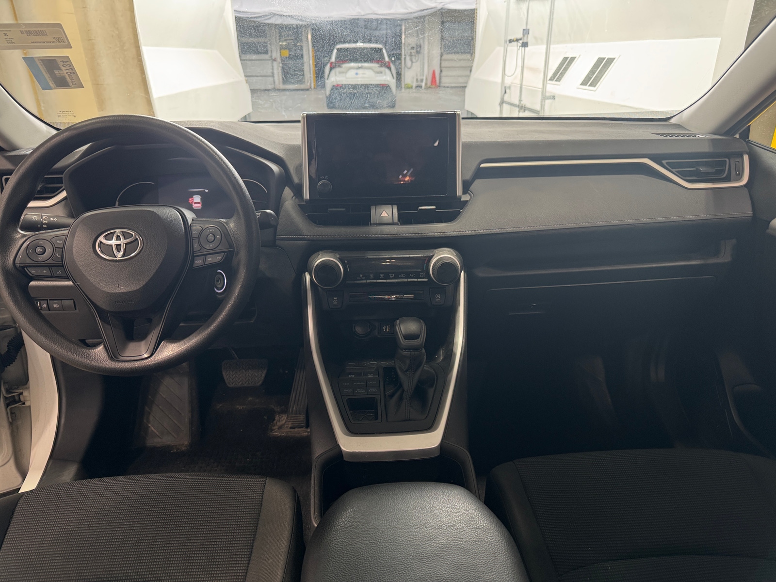 Thumbnail: 2023 Toyota RAV4 - 3