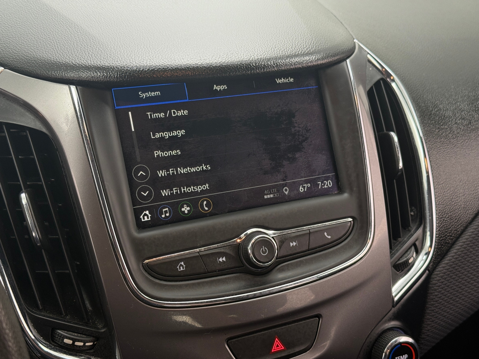 Thumbnail: 2019 Chevrolet Cruze - 4