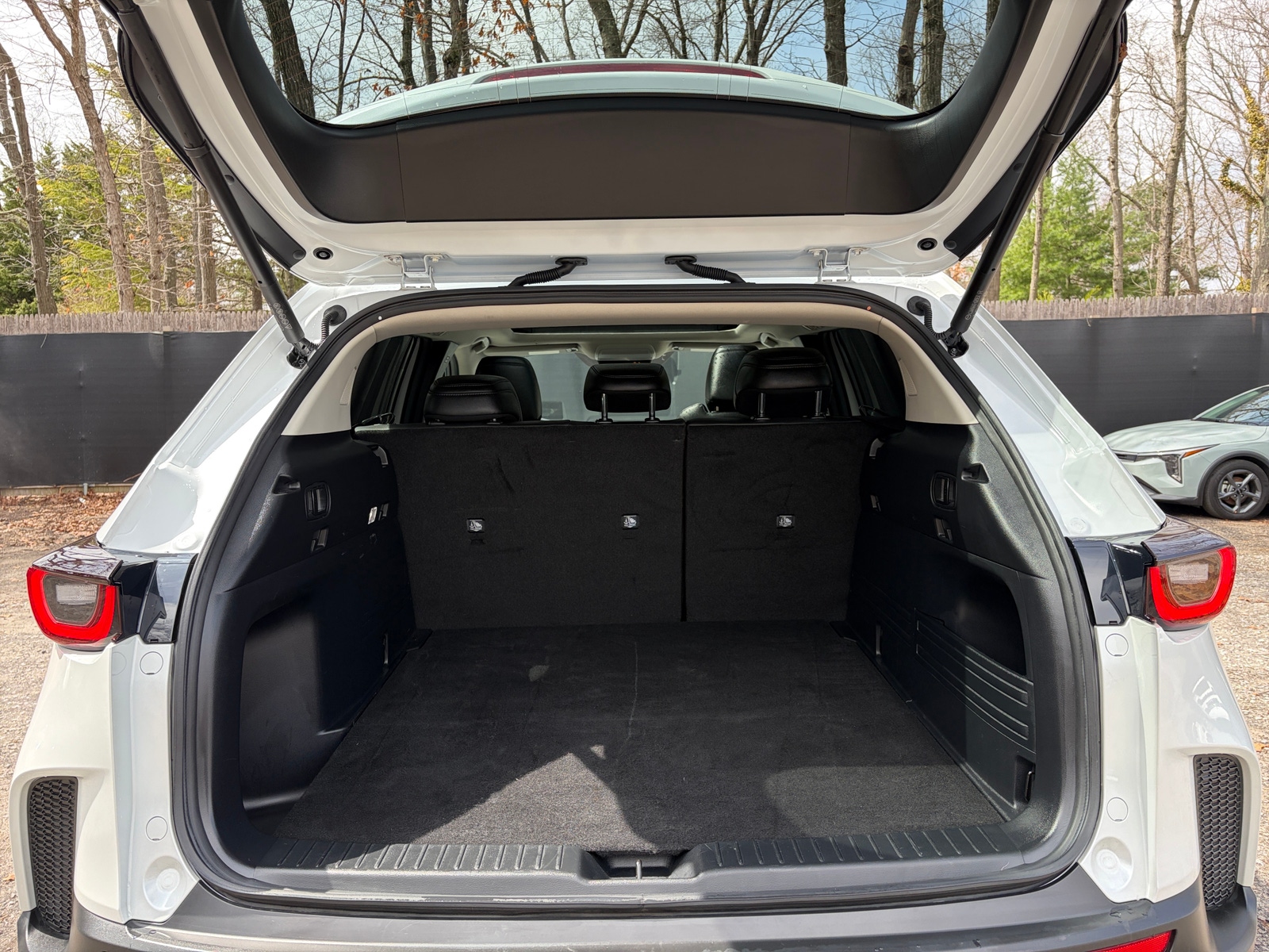 Thumbnail: 2025 Mazda CX-50 - 5