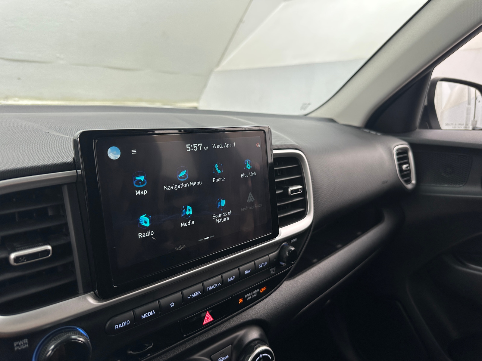 Thumbnail: 2021 Hyundai Venue - 4