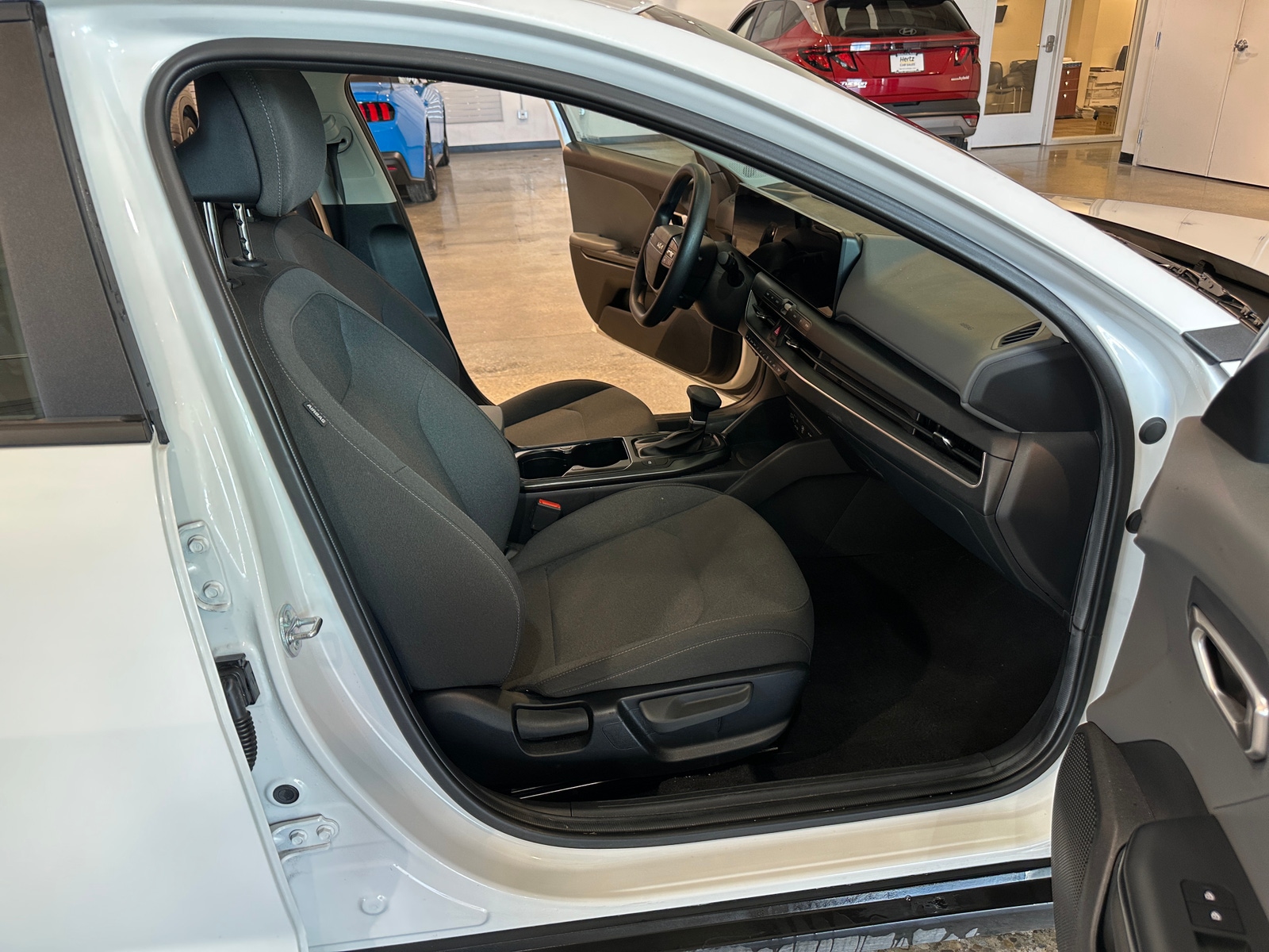 Thumbnail: 2025 Kia K4 - 2