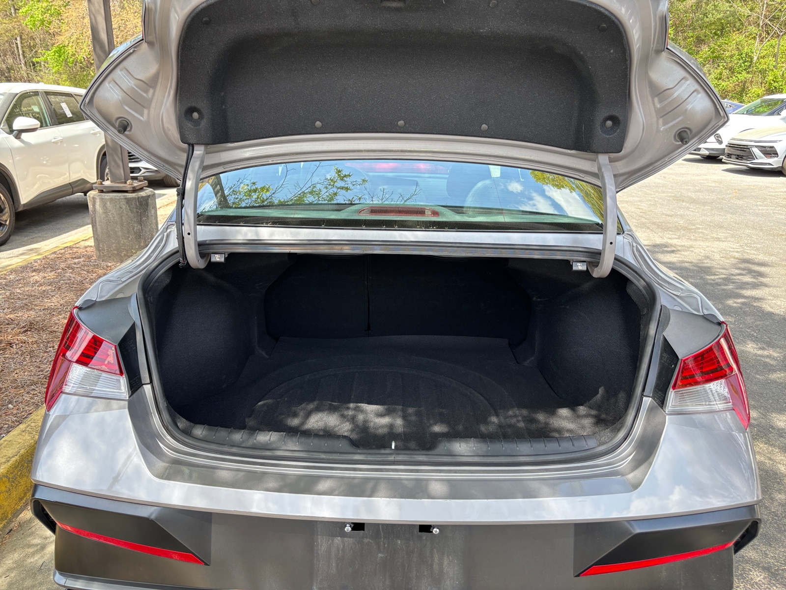 Thumbnail: 2025 Hyundai Elantra - 6