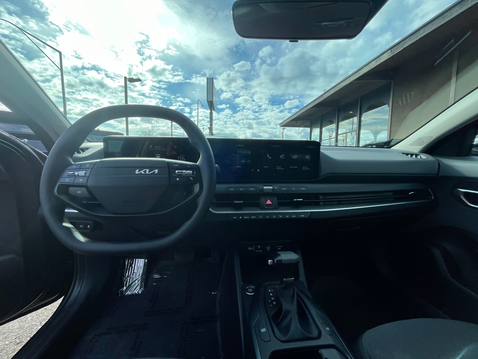 Thumbnail: 2025 Kia K4 - 3