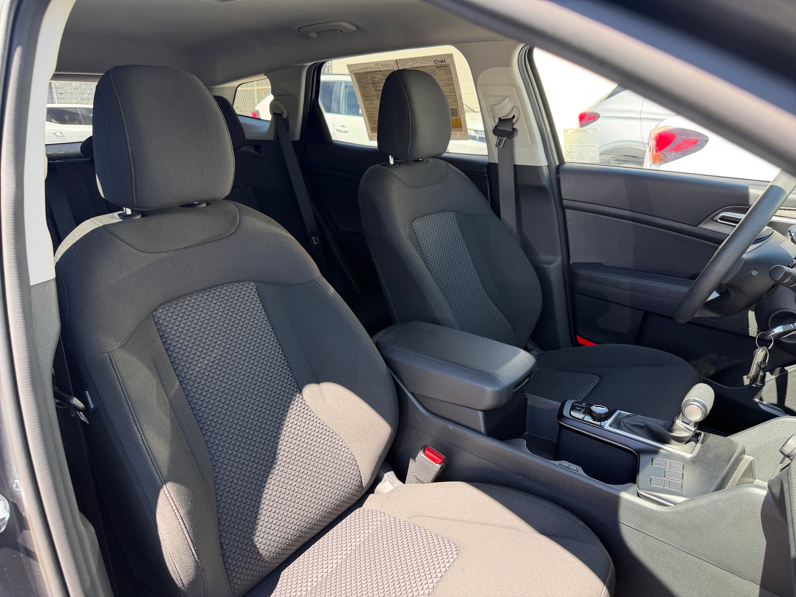 Thumbnail: 2025 Kia Sportage - 2