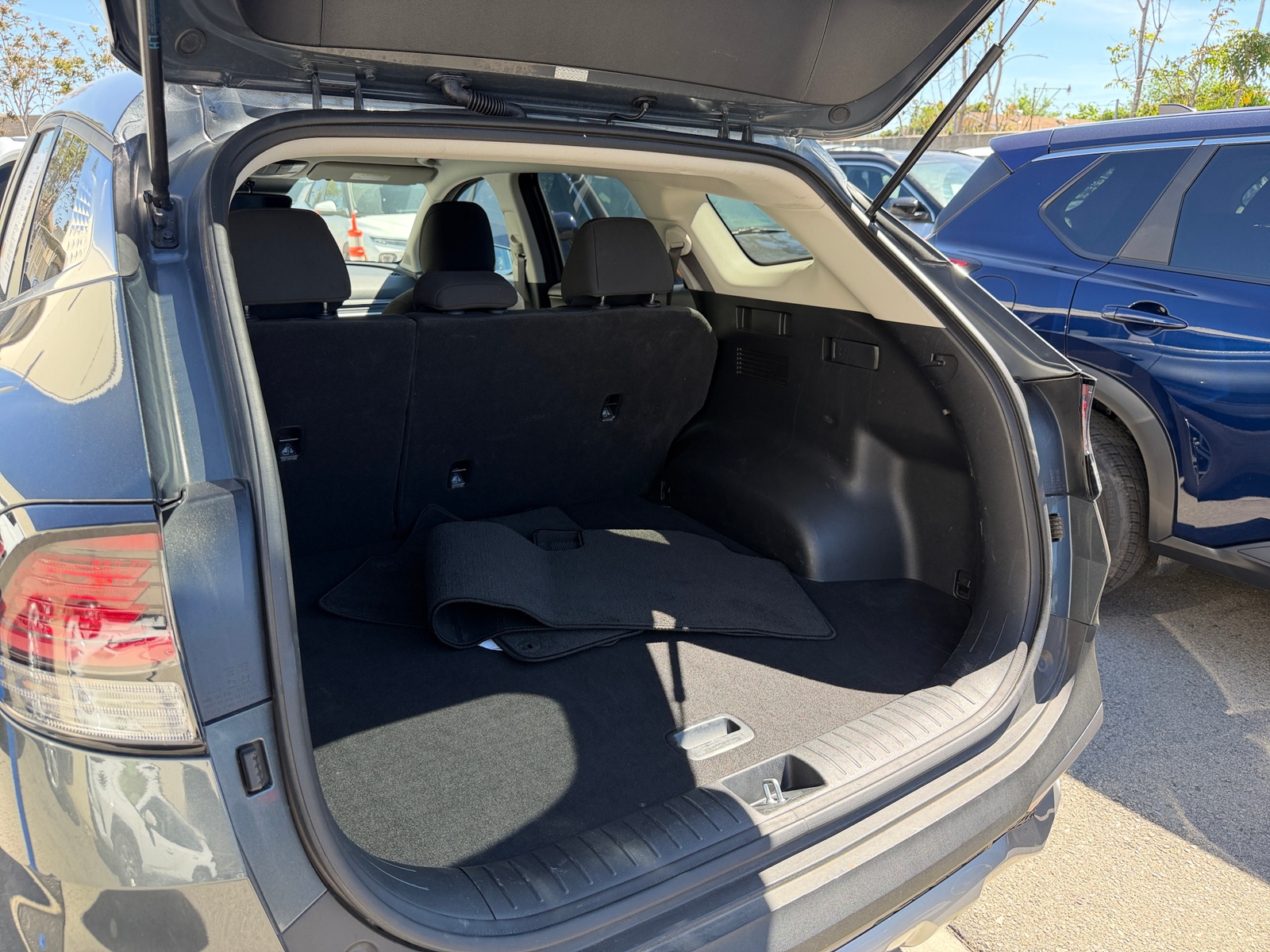 Thumbnail: 2025 Kia Sportage - 6