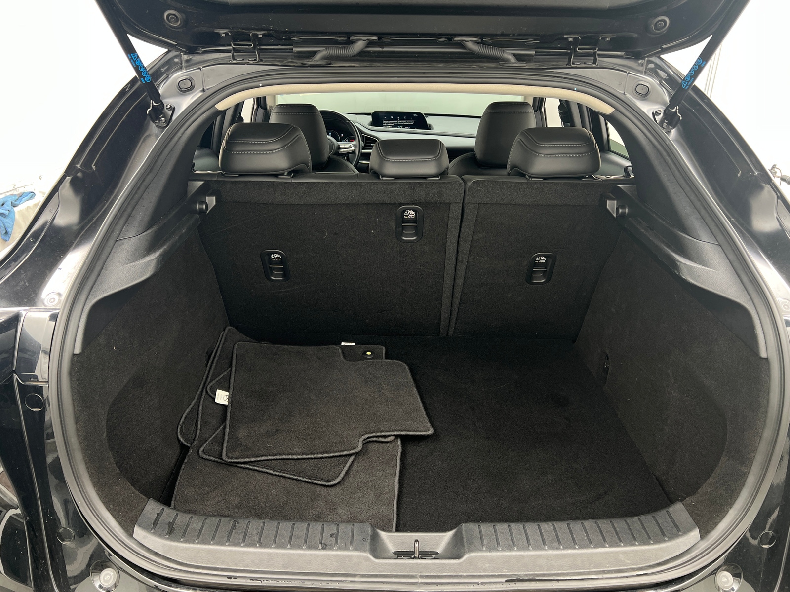 Thumbnail: 2023 Mazda CX-30 - 6