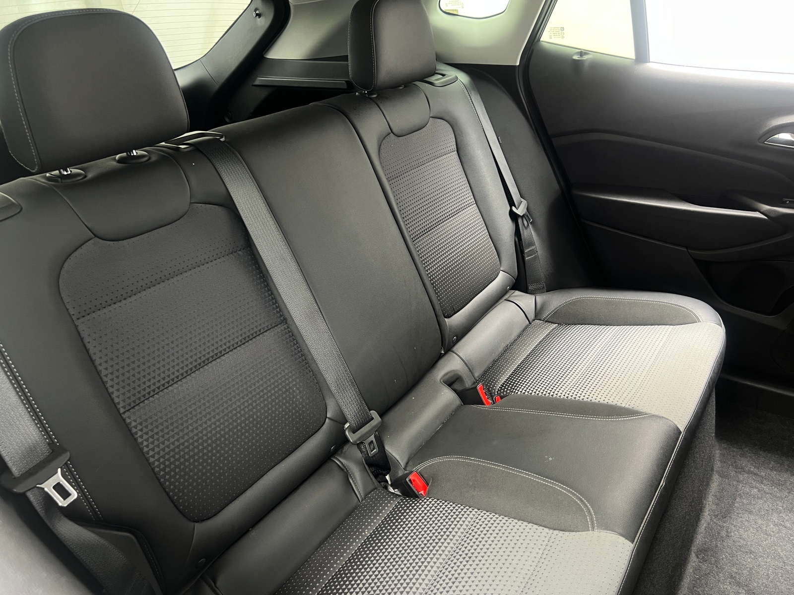 Thumbnail: 2025 Chevrolet Trax - 6