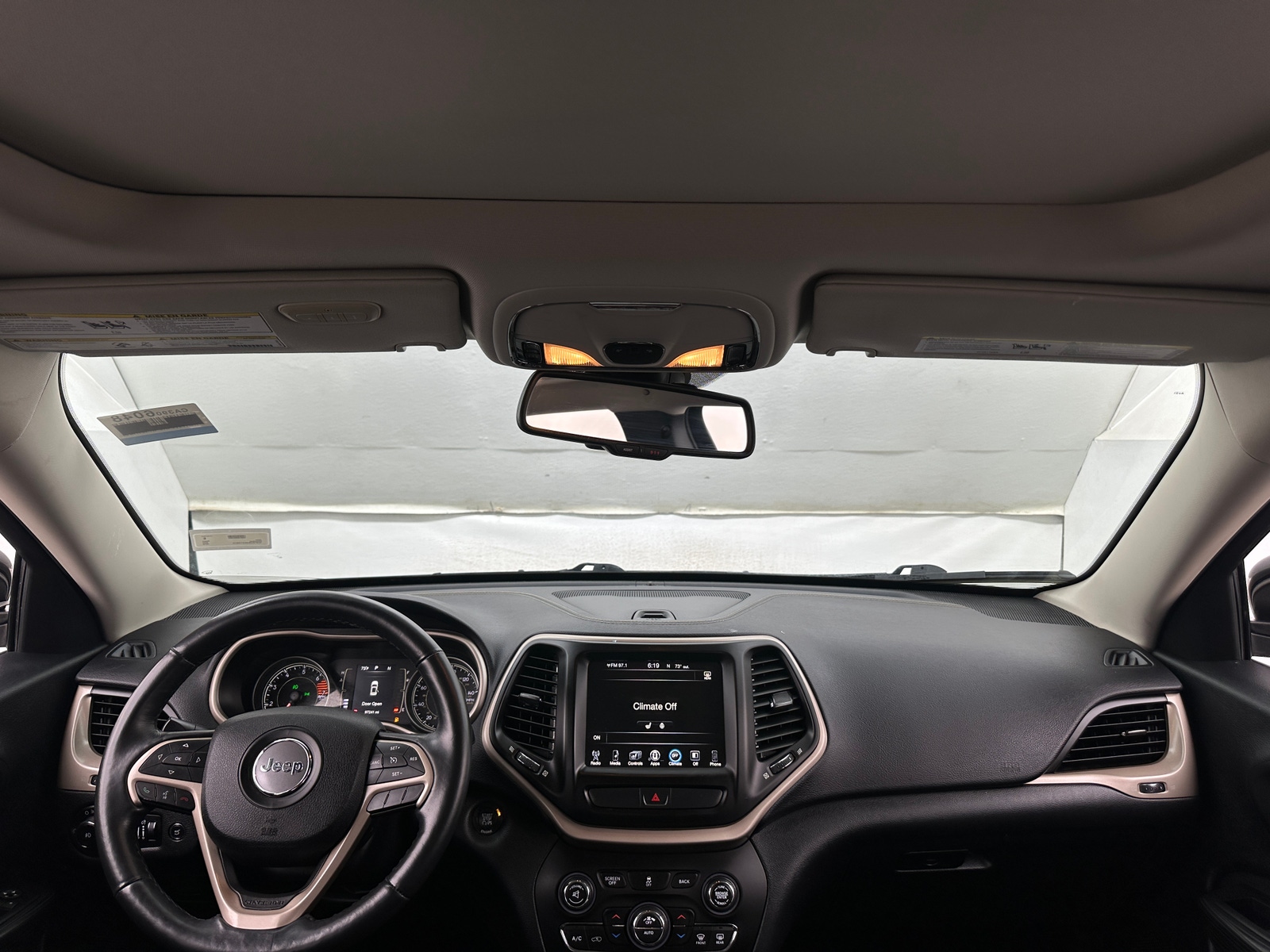 Thumbnail: 2016 Jeep Cherokee - 3