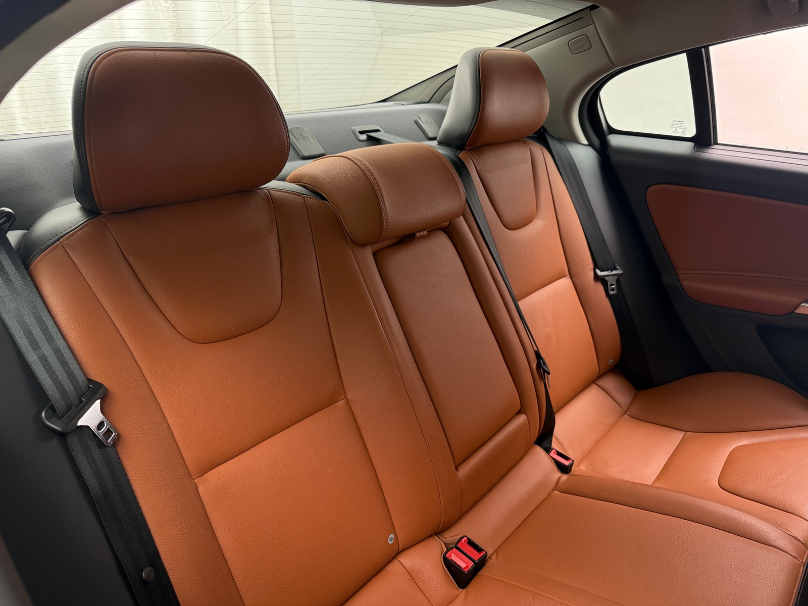 Thumbnail: 2018 Volvo S60 - 5