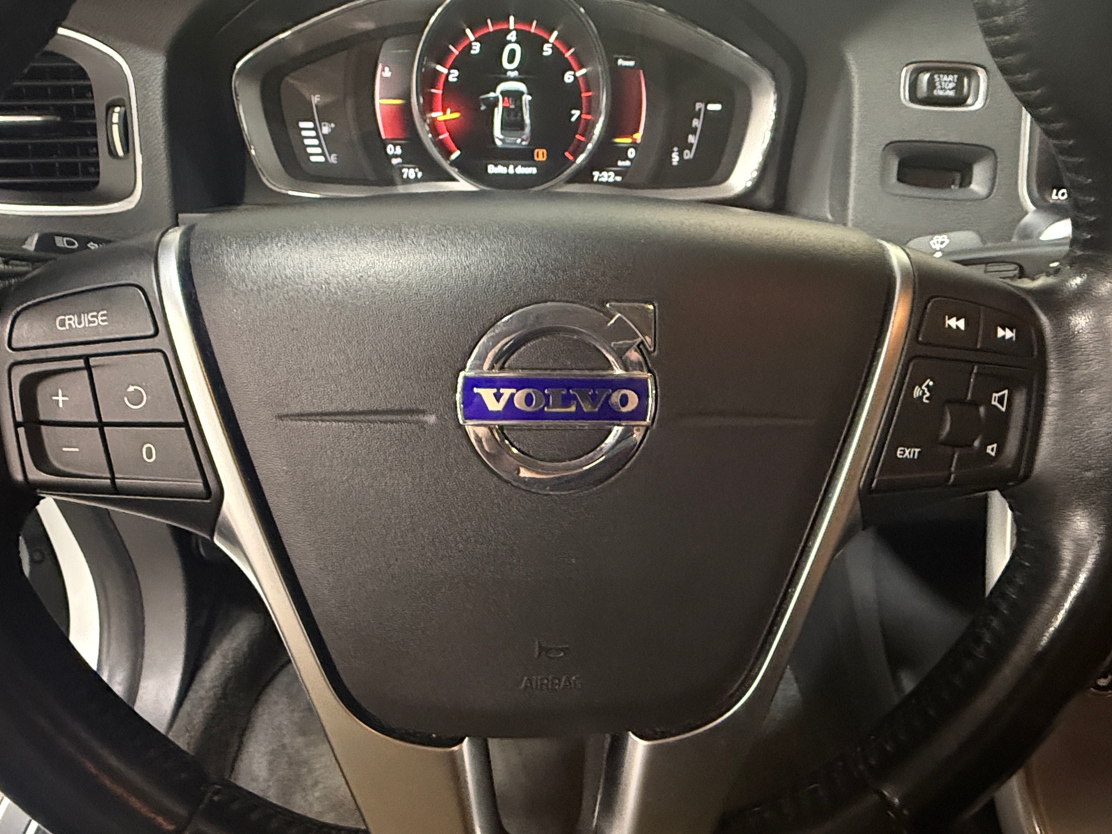 Thumbnail: 2018 Volvo S60 - 4