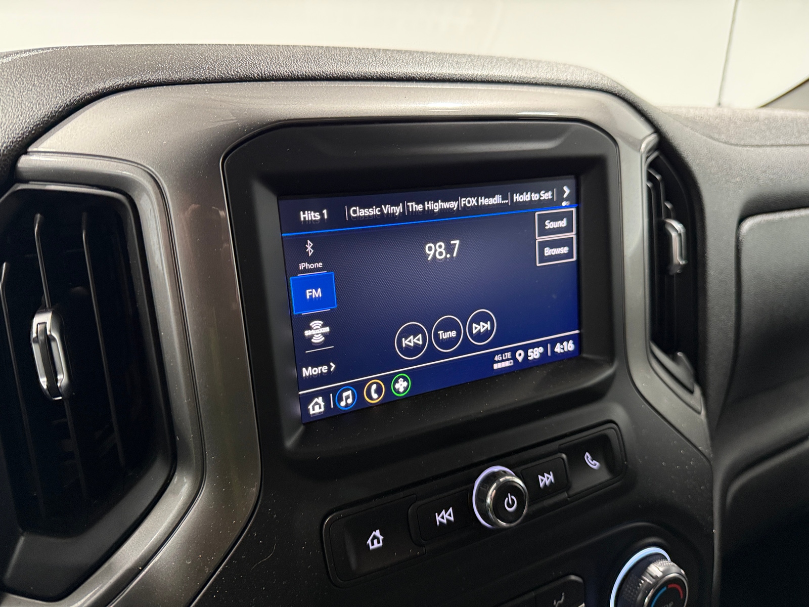 Thumbnail: 2024 Chevrolet Silverado 1500 - 4