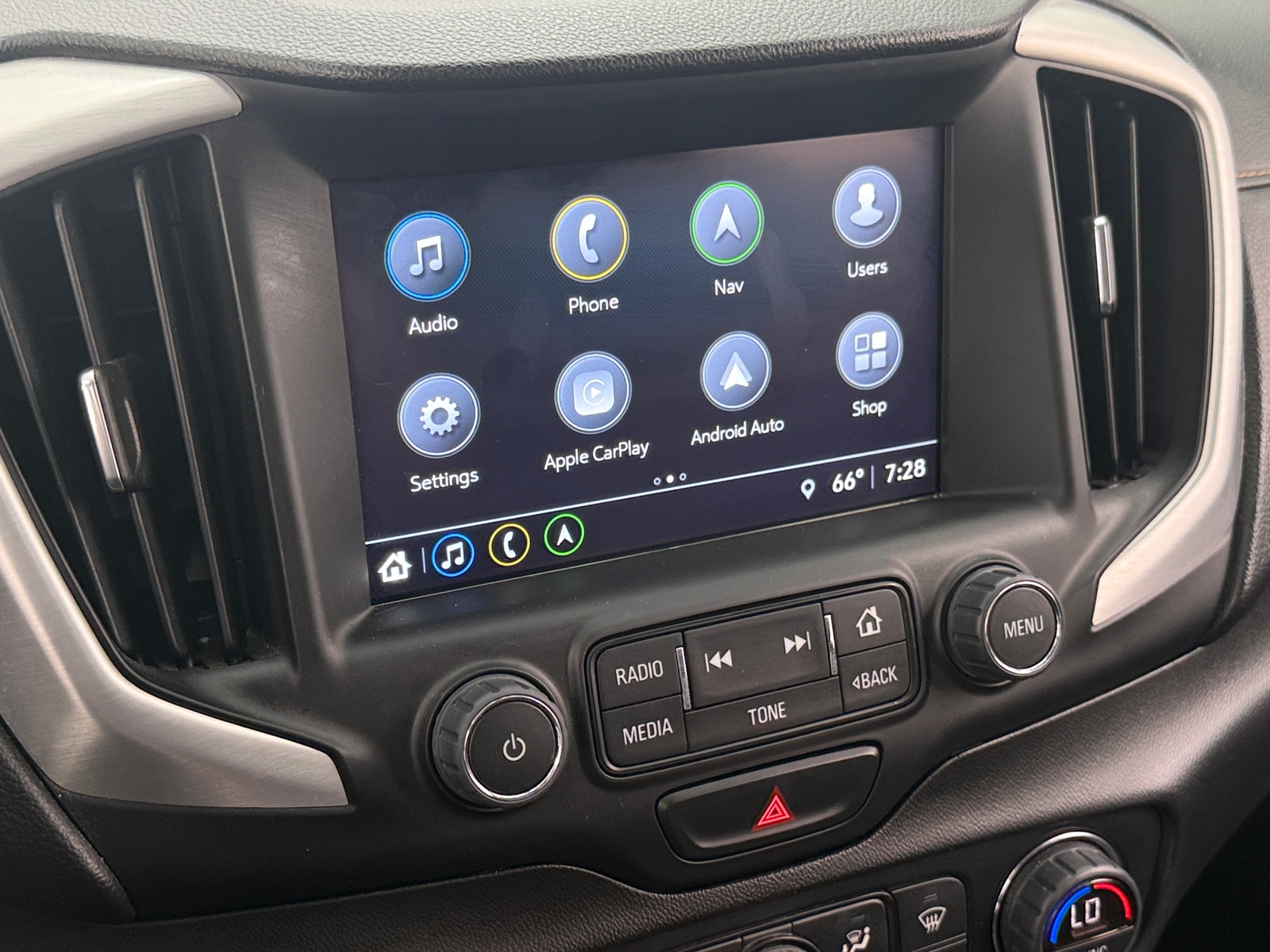 Thumbnail: 2018 GMC Terrain - 3